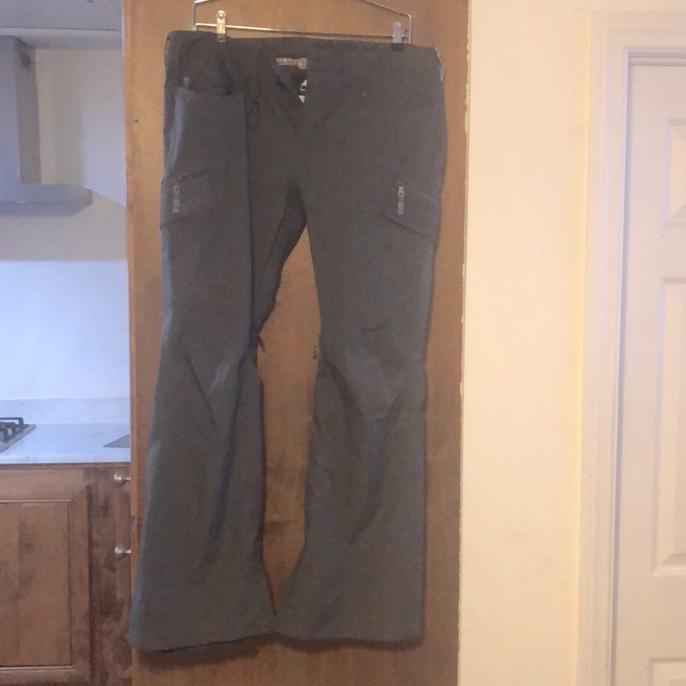 Female Burton Snowboarding Pants